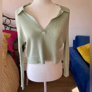Long Sleeve V-Neck crop top